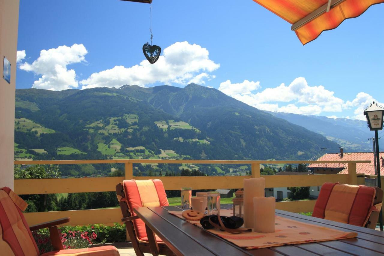 Hotel Pension Eichenhof Ried im Zillertal Zewnętrze zdjęcie