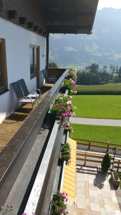 Hotel Pension Eichenhof Ried im Zillertal Zewnętrze zdjęcie